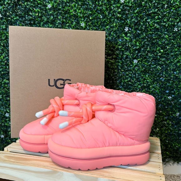 UGG Puffy Short Booties - Picture 2 of 6